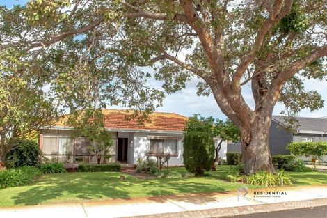 11 Eden St, Innaloo, WA 6018