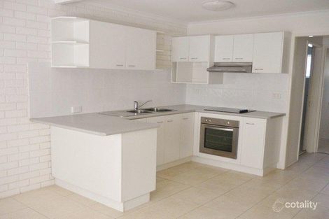 2/34 Dunns Tce, Scarborough, QLD 4020