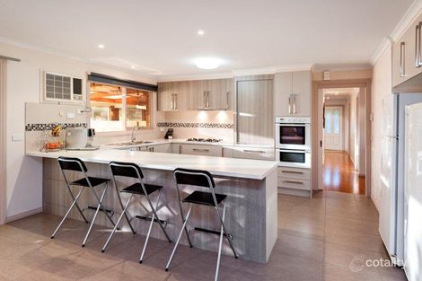 Property photo of 3 Maxine Drive St Helena VIC 3088