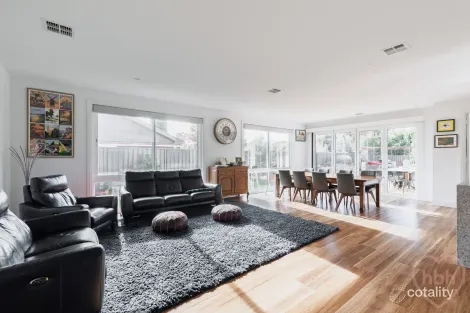 6 Kerferd St, Watson, ACT 2602