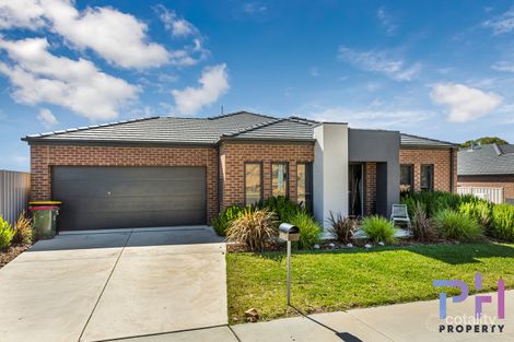 Property photo of 12 Stoneham Street Golden Square VIC 3555