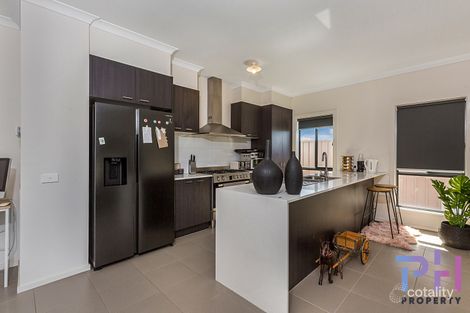 Property photo of 12 Stoneham Street Golden Square VIC 3555
