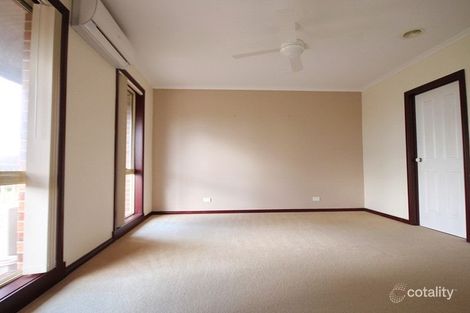 Property photo of 4 Avon Walk Taylors Hill VIC 3037