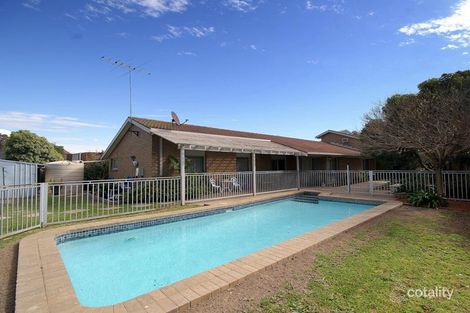 Property photo of 12 Akma Court Taylors Lakes VIC 3038