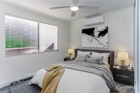 Property photo of 10 Greendale Place Kelmscott WA 6111