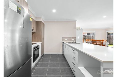 Property photo of 72 Sanctuary Drive Cranley QLD 4350