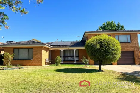 6 Fraser St, Mount Austin, NSW 2650