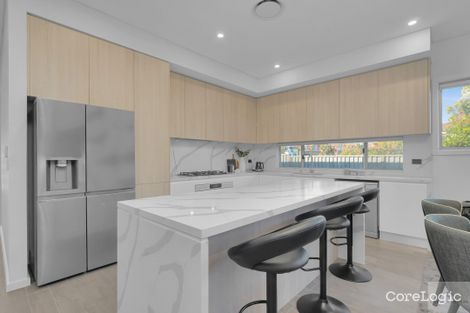 Property photo of 6 Hoxton Place Spring Farm NSW 2570