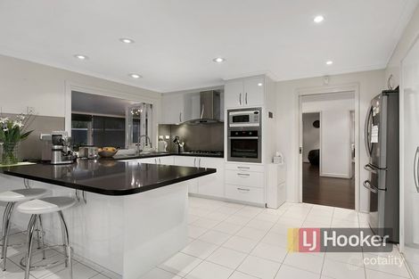 Property photo of 9 Wattlebird Place Knoxfield VIC 3180