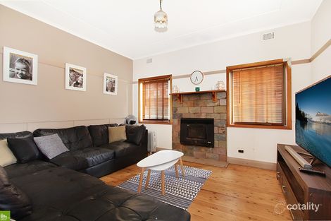Property photo of 7 Collaery Avenue Fairy Meadow NSW 2519