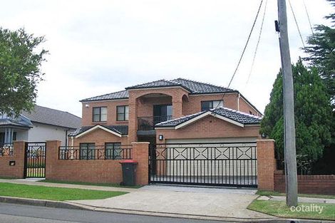 75 Old Kent Rd, Greenacre, NSW 2190