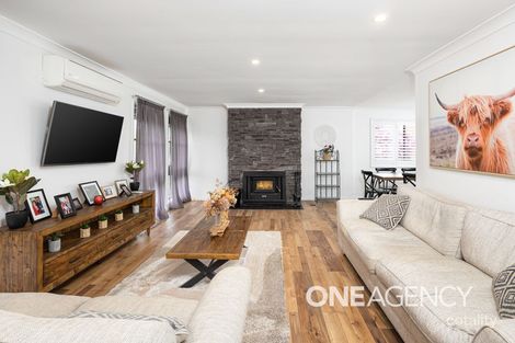 Property photo of 2 Macintosh Place Kooringal NSW 2650