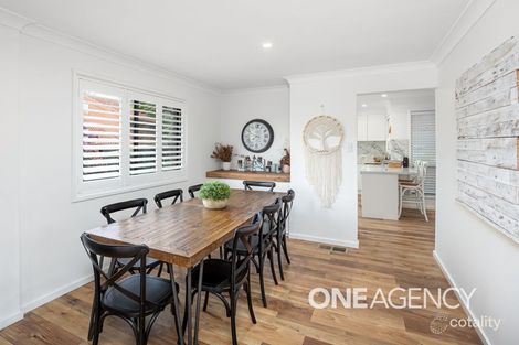 Property photo of 2 Macintosh Place Kooringal NSW 2650