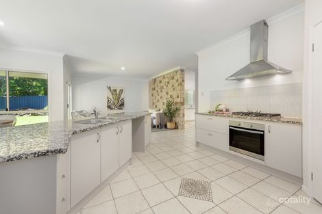 Property photo of 25 Bulgoon Crescent Ocean Shores NSW 2483