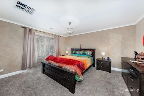 Property photo of 63 Black Dog Drive Brookfield VIC 3338