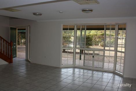 Property photo of 34 Braeside Road Emerald QLD 4720