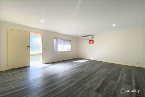Property photo of 16 Popondetta Place Glenfield NSW 2167