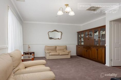 Property photo of 14 Lachlan Place Tatton NSW 2650