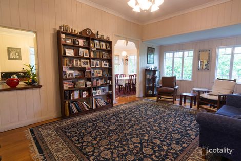 Property photo of 8 Waterview Terrace Dutton Park QLD 4102
