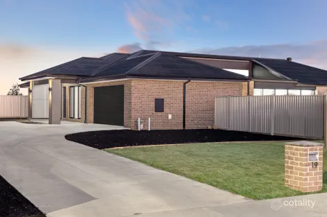 19 Amalfi St, Winter Valley, VIC 3358