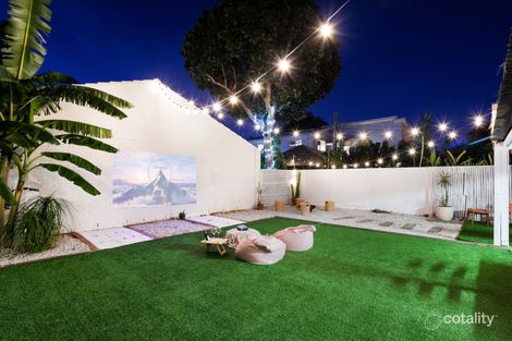 Property photo of 7 Allambi Avenue Broadbeach Waters QLD 4218