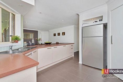 Property photo of 10 Karamu Close Ormeau QLD 4208