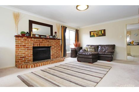 Property photo of 9 Lupin Close Woongarrah NSW 2259