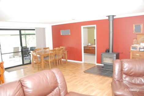 Property photo of 15 Cummerford Road Glen Aplin QLD 4381