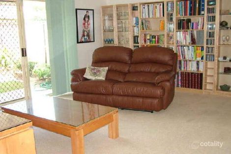 Property photo of 6 Jarrah Place Fitzgibbon QLD 4018