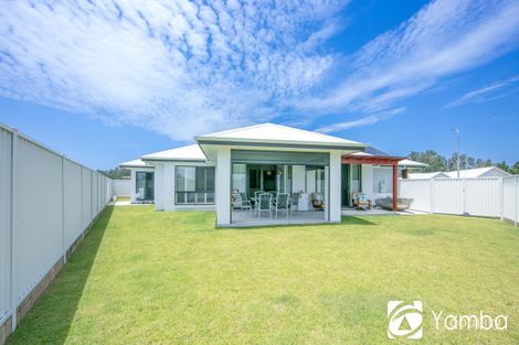 Property photo of 3 Lillian Place Yamba NSW 2464