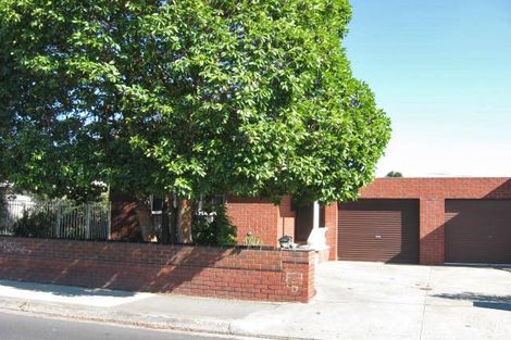 2/32 Mcbain St, Altona, VIC 3018