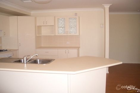 Property photo of 8 Valley View Place Parkes NSW 2870