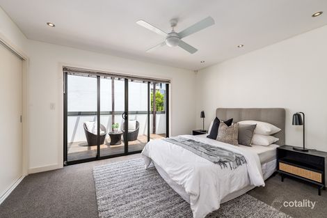Property photo of 31/9-19 Myrtle Street Botany NSW 2019