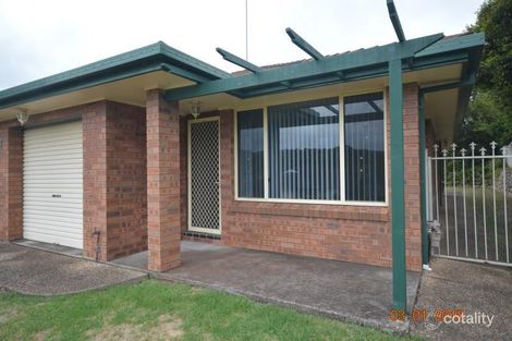 2/21 Monarch Cres, Valentine, NSW 2280