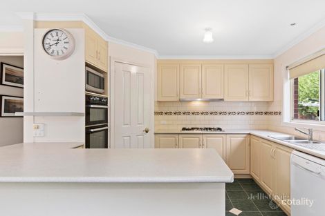 Property photo of 15 Bronte Court St Albans Park VIC 3219