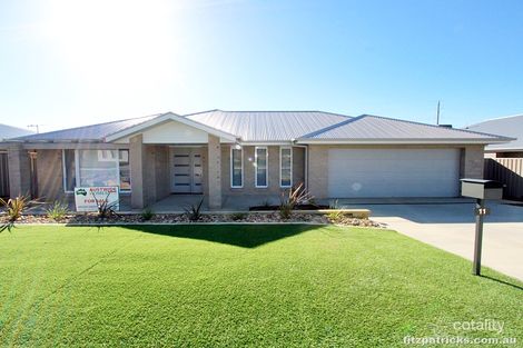Property photo of 11 Thane Court Lloyd NSW 2650