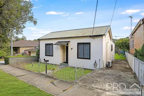 7 Rickard St, Turrella, NSW 2205