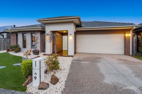 Property photo of 9 Edgecomb Street Keysborough VIC 3173