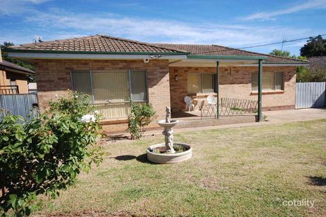 40 Raye St, Tolland, NSW 2650