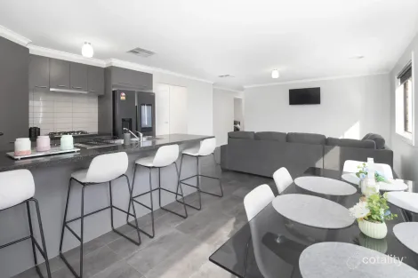 Property photo of 7 Capernwary Rise Miners Rest VIC 3352