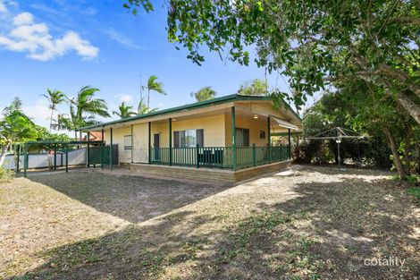 11 Churchill St, Urangan, QLD 4655