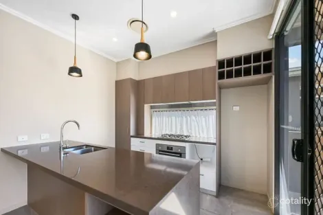 Property photo of 16/18 Tourist Road East Toowoomba QLD 4350