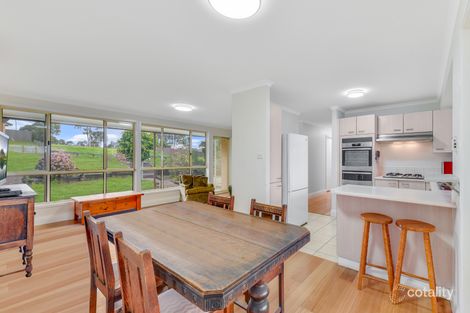 Property photo of 11 Charmian Place Rosemeadow NSW 2560