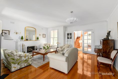 Property photo of 25 Mangarra Road Canterbury VIC 3126