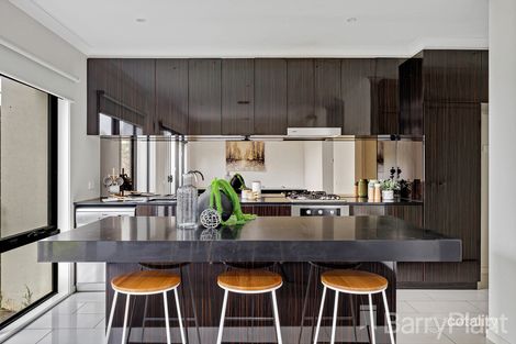 Property photo of 21 Manchester Crescent Bundoora VIC 3083