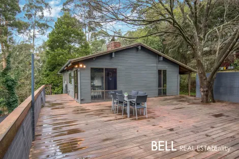 Property photo of 8 Outlook Drive Kalorama VIC 3766