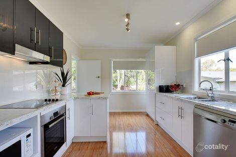 Property photo of 11 Beach Road Lindisfarne TAS 7015