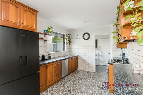 Property photo of 27 Dawson Way Parmelia WA 6167