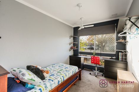 Property photo of 27 Dawson Way Parmelia WA 6167