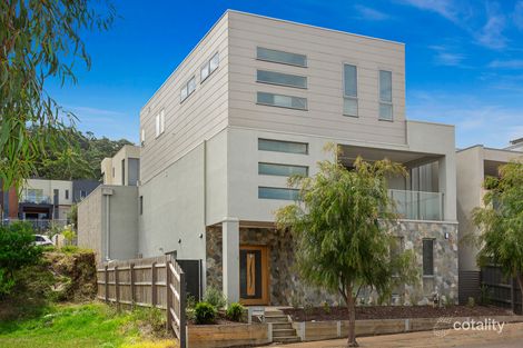 8 Spinnaker Tce, Safety Beach, VIC 3936